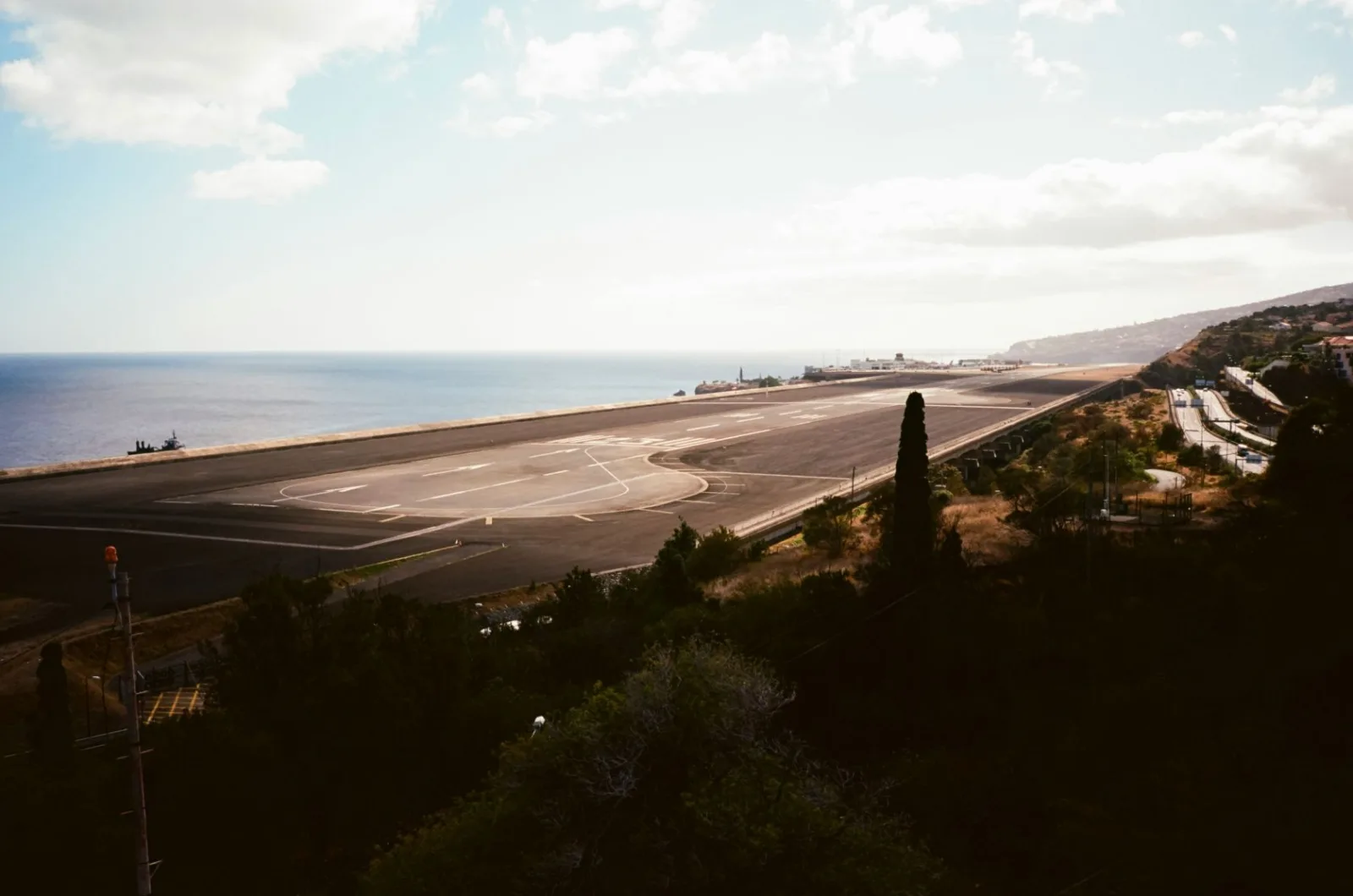 Fuertes vientos provocan cancelación de vuelos en el aeropuerto de Madeira