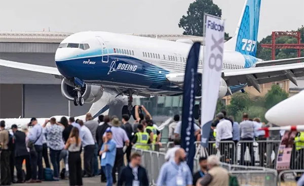 La feria de Farnborough reúne a la industria mundial con negocios por miles de millones