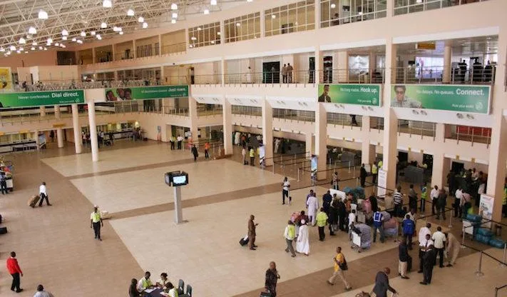 Nigeria enfrenta desafíos por errores históricos en concesiones aeroportuarias mientras busca nuevas asociaciones